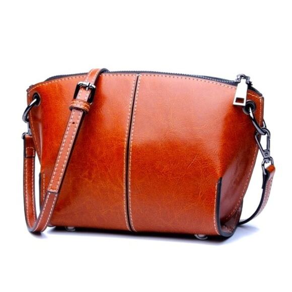 MDBM Chatou Structured Minimalist Premium Leather Crossbody Bag - Picture 1 of 12